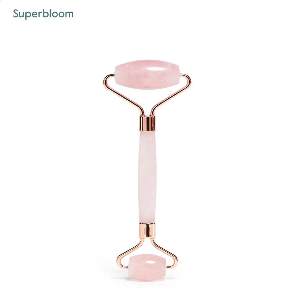 Grove Collab Rose Quartz Facial Roller